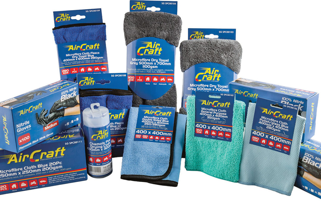 MICROFIBRE CLOTHS AND NITRILE GLOVES FROM AIRCRAFT