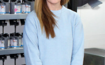 RECEPTIONIST TO PANEL SHOP OWNER